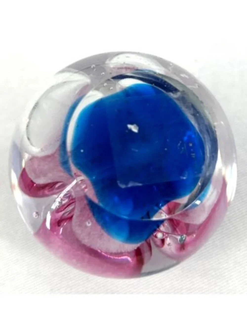Dynasty Gallery Paperweight Collectible Handcrafted Art Glass Glows 2.5